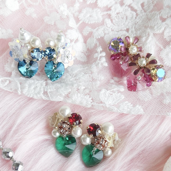 bijou flowerイヤリング/ピアス