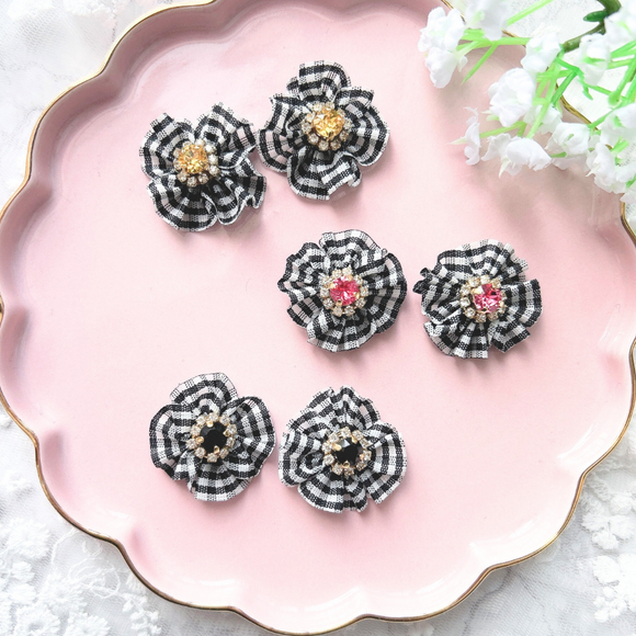 ギンガムチェックのお花ピアス・イヤリング